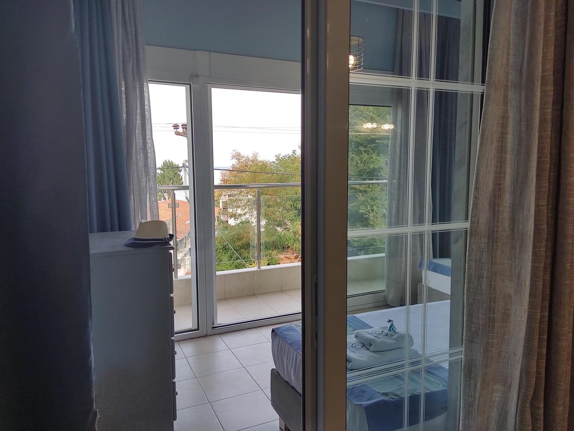 Celeste Deluxe Apartments Skála Potamiás Quarto foto